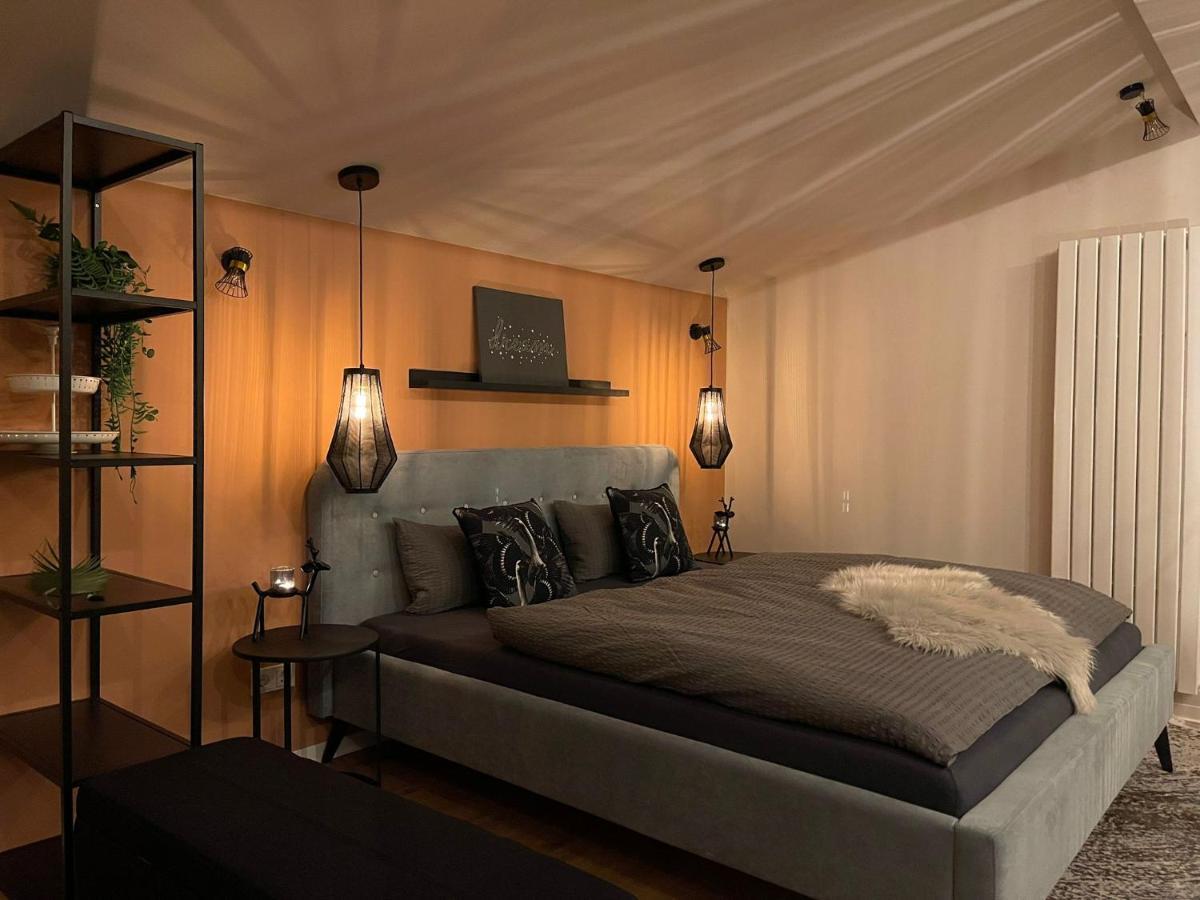 Stay At Smilla - Boutique Apartments Mit Kueche - Parken - Klima - Netflix - Waschmaschine Wiesbaden Exterior foto