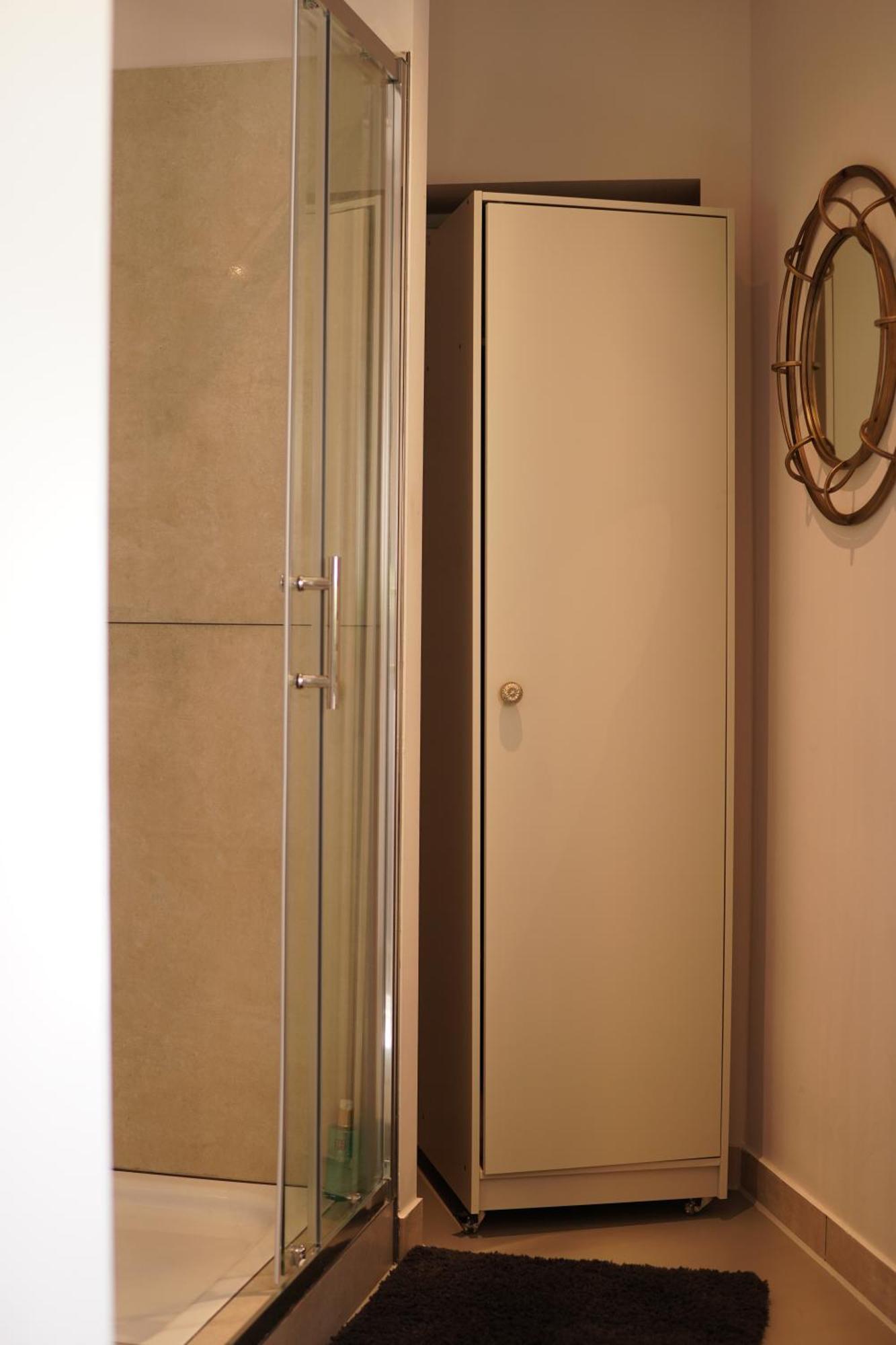 Stay At Smilla - Boutique Apartments Mit Kueche - Parken - Klima - Netflix - Waschmaschine Wiesbaden Habitación foto